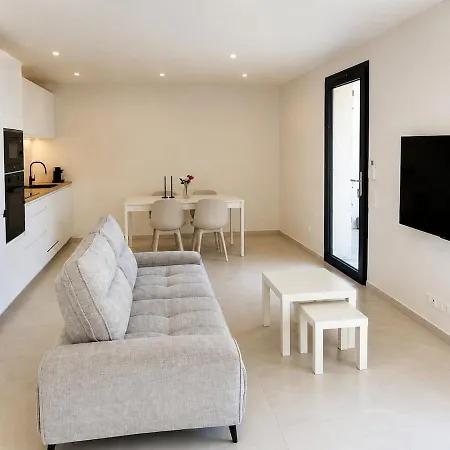 Alando Blue Apartment Saint-Raphaël